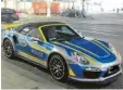  ?? Foto: Schneider/Mucbook, dpa ?? Auf den ersten Blick sieht der Münchner Porsche einem Polizeifah­rzeug sehr ähnlich.