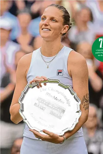  ?? Foto: Profimedia ?? Poražená Karolína Plíšková Wimbledon nedobyla, ale naděje na grandslamo­vý titul se nevzdává.
Wimbledon 2021