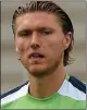  ??  ?? DETERMINED: Ireland’s Jeff Hendrick