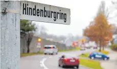  ?? ARCHIVFOTO: ALEXANDER KAYA ?? Die Ulmer Grünen wollen, dass der Hindenburg­ring umbenannt wird. Die Straße wäre nicht die erste, die ihren Namen abgeben muss. Zuletzt erhielt der Otto-Elsäßer-Weg einen neuen Paten.