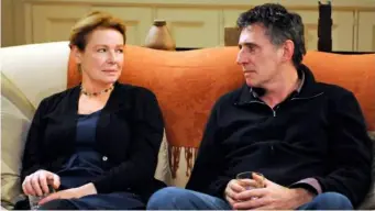  ??  ?? Dianne Wiest stars as therapist Gina, with Gabriel Byrne (right) in HBO’s ‘In Treatment’