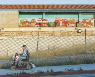  ?? Mel Melcon Los Angeles Times ?? A NONPROFIT developer plans to build 49 units of housing for veterans and homeless people in Boyle Heights on a vacant lot on 1st Street next to the popular El Mercado shopping center.