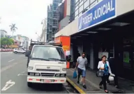  ?? EDUARDO VEGA ARGUIJO. ?? El edificio no podía ser más céntrico, diagonal al parque central, pero por ahora de nada sirve.