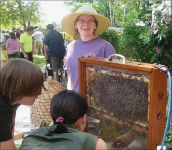  ?? PHOTO COURTESY GREENFIELD BEE FEST ?? HIVE MIND: The Greenfield Bee Fest celebrates the industriou­s bee, and the importance of keeping them thriving.