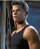  ??  ?? Charlie Carver