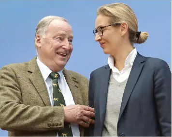  ?? (©SIPA) ?? Die AfD-Fraktionsc­hefs Alexander Gauland und Alice Weidel.