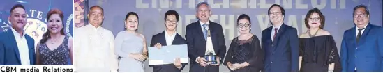  ??  ?? CBM media Relations chairman Robby and Mario King (fourth from left) and his son Joseph (third from left) receive the Entreprene­ur of the Year Award Melita Ramos from Prudencio Gesta, Tess Chan, Vice Gov. Agnes Magpale, president Antonio Chiu, Melanie Ng, Lito Maderazo