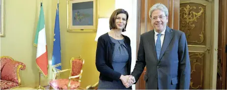  ??  ?? Premier incaricato Paolo Gentiloni con la presidente della Camera Laura Boldrini