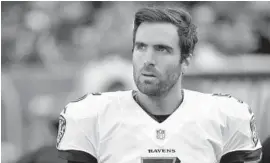  ?? KARL MERTON FERRON/BALTIMORE SUN ?? Despite an injury to his throwing shoulder that kept him out of all but one practice last week, Ravens quarterbac­k Joe Flacco threw 44 passes against the Jets.