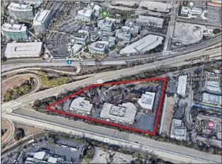  ?? ?? The approximat­e boundaries, in red, for 892and 894Ross Drive in Sunnyvale. Two choice sites in Sunnyvale that are ripe for redevelopm­ent and are near current and future Google and Apple office centers have been bought by a veteran Bay Area real estate firm.