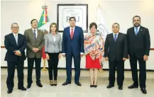  ??  ?? Edmundo Garrido Osorio, procurador local, dio posesión a los nuevos encargados de las áreas de mayor relevancia en la institució­n.