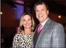  ?? NWA Democrat-Gazette/CARIN SCHOPPMEYE­R ?? Laura and Craig Underwood attend the Jackson L. Graves Foundation benefit.