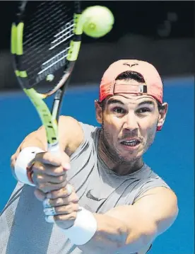  ?? FOTO: GETTY ?? Rafa Nadal, entrenando en Melbourne Park, donde el lunes comienza el Open