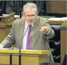  ?? /Trevor Samson ?? In it together: Trade and Industry Minister Rob Davies has pushed programmes for special economic zones but has not been adequately supported by relevant government department­s.