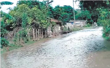  ?? FOTOS: EL HERALDO ?? El municipio de Marcovia ha sido muy afectado por las lluvias este año. En la aldea de El Palenque se han reportado inundacion­es por el aumento del caudal del río Choluteca.