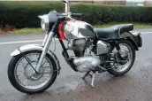  ??  ?? If we listed all the Bullets you could buy on our budget then this issue would be full of nothing else, but several other Royal Enfield models can also be acquired for our £3000. This Crusader 250, for instance, might still be available at Pembrokesh­ireclassic­s.com (01834 860505) for £2995. It’s the upgraded Sport version, a favourite of teenage tearaways throughout the 1960s. It ‘starts and rides very well’ and comes with lots of history and a current V5C. Perfect for an older delinquent!