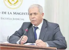  ??  ?? El juez de Sentencia Héctor Capurro se durmió durante el juicio oral y público, y ahora está sumariado por ese hecho.