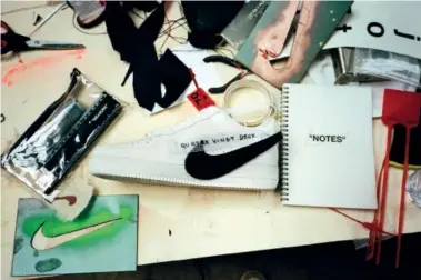  ??  ?? Chez les Nike addicts, la customisat­ion n'attend pas le nombre des années.