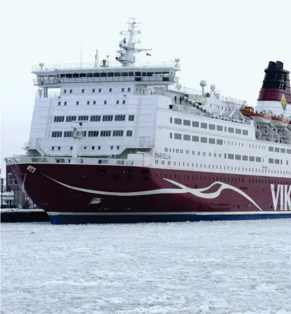  ??  ?? ■ På bilden syns fartyget Viking Xpres som trafikerar rutten Helsingfor­s-Tallinn. Om två år ska rederiets nya fartyg som går på naturgas vara i trafik. I vår utlyser Viking Line en namntävlin­g för fartyget.