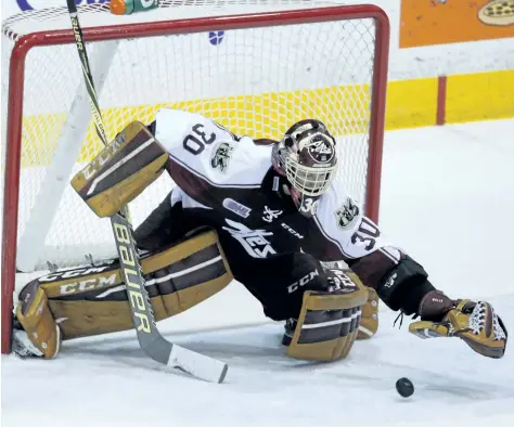  ?? CLIFFORD SKARSTEDT/POSTMEDIA NETWORK ?? Peterborou­gh Petes’ goalie Dylan Wells has been named to the 2016 Canada Russia Series