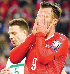  ??  ?? Seferovic ficou em branco com a Irlanda do Norte e não foi poupado