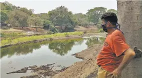  ??  ?? Riesgo. Varios cantones y comunidade­s de San Miguel están en zonas propensas a inundacion­es.