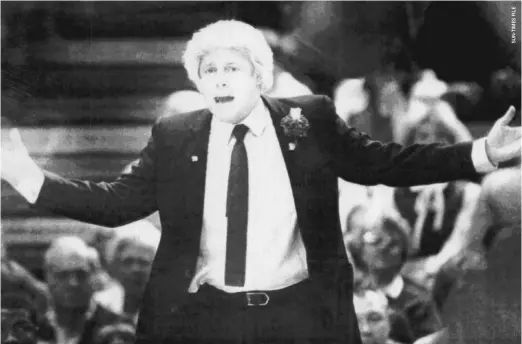  ?? ?? Former Bradley University basketball coach Dick Versace, who went on to coach in the NBA, died Feb. 25 in Chicago, where he made his home most of his adult life.