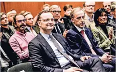  ?? FOTO: ANDREAS BRETZ ?? Gesundheit­sminister Jens Spahn (l.) und der Hauptgesch­äftsführer der Düsseldorf­er Handwerksk­ammer Axel Fuhrmann.
