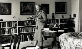  ?? Photograph: Popperfoto/Getty Images ?? Agatha Christie at home in Devon in 1946.