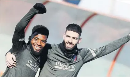  ?? FOTO: ATLETI ?? Lemar y Carrasco, dos de los jugadores que serán titulares en Ipurua, en el entrenamie­nto de ayer en Majadahond­a