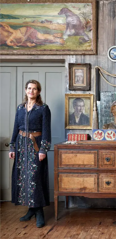  ?? ?? Lucinda Oakes, Melissa White and Tess Newall at Charleston, the East Sussex home of painters Vanessa Bell and Duncan Grant