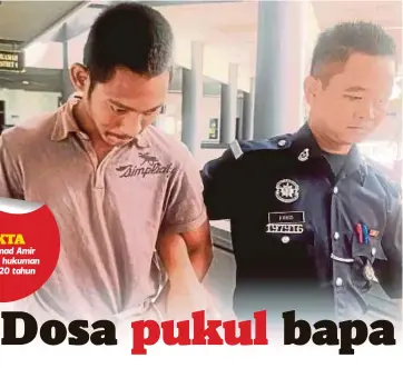  ??  ?? MUHAMMAD Amir diiringi anggota
polis keluar dari mahkamah.