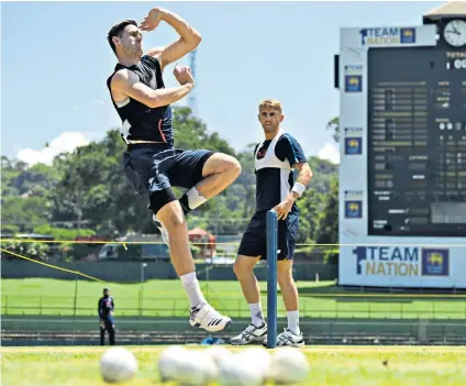  ??  ?? In the groove: Chris Woakes practising in Kandy yesterday ahead of tomorrow’s third ODI against Sri Lanka