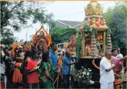  ??  ?? The Sree Parasakthe­e Temple chariot leading the Kavady procession in Merebank under the spiritual guidance of Guru Shankaran, the spiritual head of the temple.