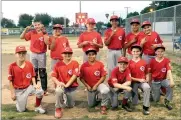  ?? RECORDER PHOTO BY NAYIRAH DOSU ?? The Reds are all smiles after beating the Astros 2-0 in the Portervill­e Little League Major Division Championsh­ip, Monday, at Burton Ball Fields.