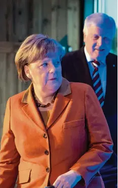 ?? Foto: imago ?? Münchner Unionsgipf­el: Kann sich Angela Merkel im Wahlkampf nun auf die volle Un terstützun­g von CSU Chef Horst Seehofer verlassen?