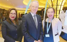  ??  ?? Marriott Hotel Manila’s Cecile Quidric and GM Bruce Winton with Marco Polo Ortigas Manila’s Susanna Lopez.