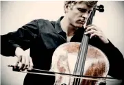  ??  ?? Cello virtuos: JULIAN STECKEL