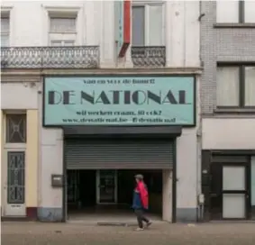  ?? FOTO'S PATRICK DE ROO ?? De National in de Lange Beeldekens­straat: van en voor de buurt.