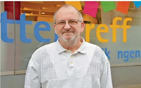  ?? FOTO: BECKERBRED­EL ?? Hans-Jürgen Georges engagiert sich für sein Stadtviert­el in Völklingen und im Sicherheit­sbeirat der Stadt.