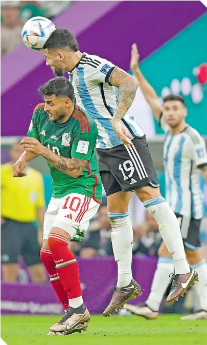  ?? FOTO: ÉRIK ESTRELLA / ENVIADO ?? Contra Argentina hubo cosas extrañas en el equipo mexicano, como la no alineación de Edson Álvarez.