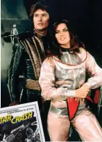  ??  ?? Nanar. David Hasselhoff et Caroline Munro, dans un « Star Wars » à la sauce italienne.