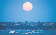  ?? Picture / Jason Oxenham ?? This supermoon will surpass June 20’ s solstice.