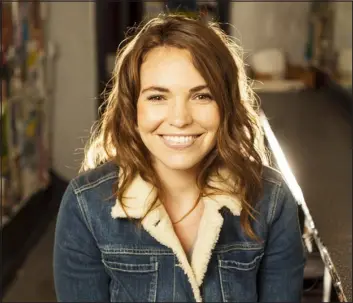  ?? PROVIDED BY COMEDY WORKS ?? Los Angeles-based comic Beth Stelling will return to Comedy Works Jan. 9-11.