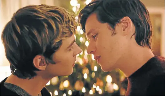  ??  ?? Miles Heizer, left, plays Cal and Nick Robinson is Simon in ‘Love, Simon’, a film about teenage homosexual­ity.