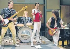  ??  ?? La biopic repasa la vida del cantante de Queen, interpreta­do por Rami Malek.