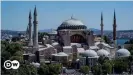  ??  ?? Una de las manzanas de la discordia greco-turca: Hagia Sophia en Estambul, que una vez fue una iglesia ortodoxa, es ahora una mezquita.