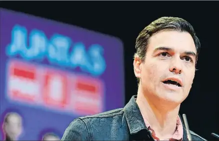  ?? FERNANDO VILLAR / EFE ?? Pedro Sánchez protagoniz­ó ayer en Alcorcón un acto de la campaña del PSOE contra la violencia de género