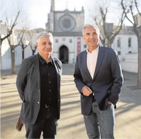  ?? J. LÓPEZ OLMEDO ?? El director del CAAC, Juan Antonio Álvarez Reyes, junto al consejero de Cultura, Miguel Angel VázquezM.