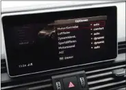  ??  ?? TÚ ELIGES. El Audi Drive Select permite escoger entre varios modos de conducción. El carácter del vehículo cambia por completo de uno a otro; en Dynamic se multiplica­n las sensacione­s.